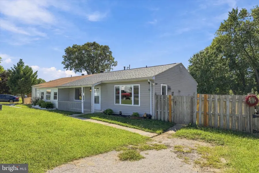 7704 Queens Park Rd, Pasadena, MD 21122 - #2