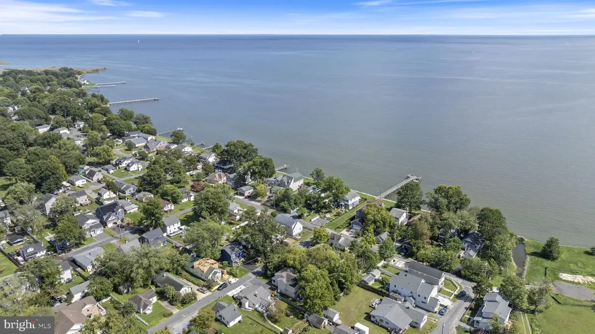 621 E Marshall Ave, Deale, MD 20751 - #1