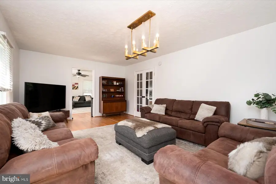 12 Willow Spring Dr, Edgewater, MD 21037 - #2