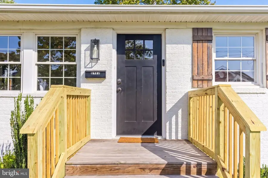 8483 Arbutus Rd, Pasadena, MD 21122 - #3