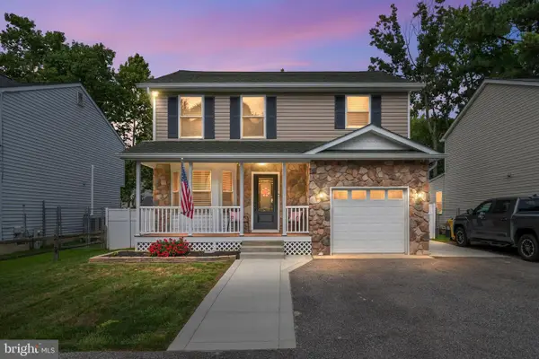 1240 Hawthorne St, SHADY SIDE, MD 20764