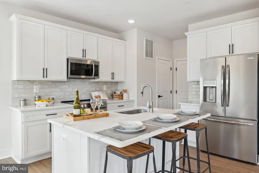 1003 Henry Ave, West River, MD 20778 - #3