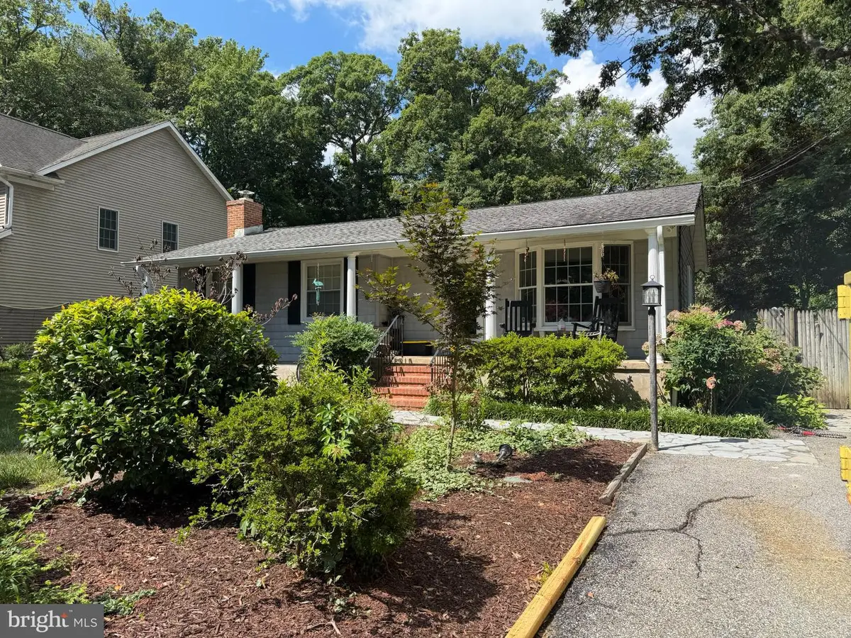 416 Walnut Dr, Annapolis, MD 21403 - #1