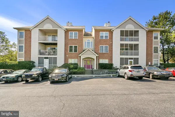 300 Blue Water Ct #302, GLEN BURNIE, MD 21060