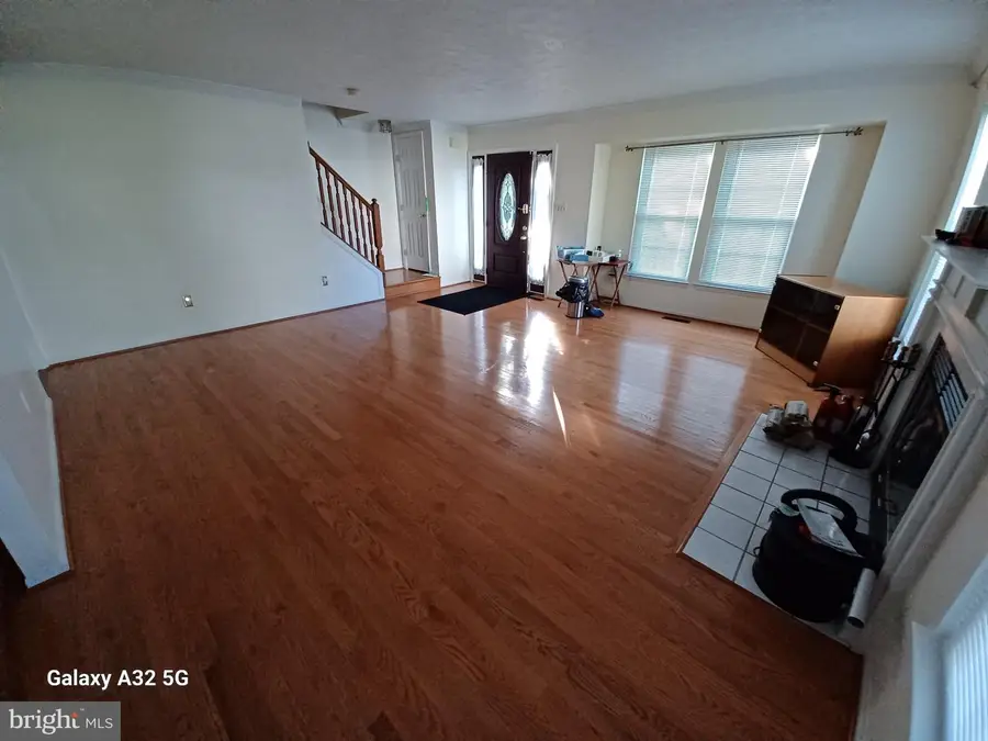 7852 Crossbay Dr, Severn, MD 21144 - #2