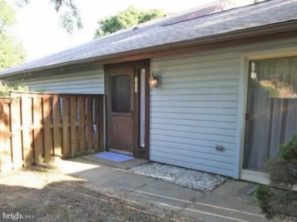 1923 Bellarbor Cir, CROFTON, MD 21114