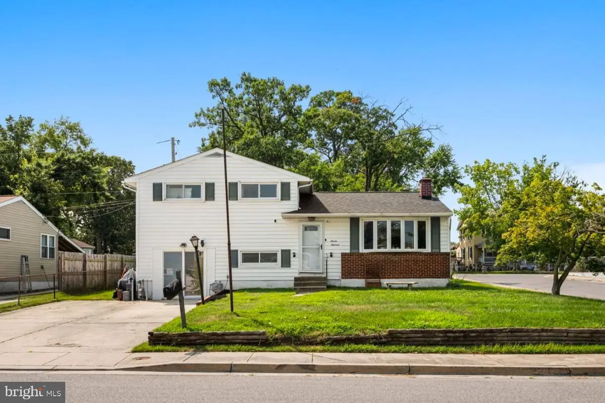 700 Delmar Ave, Glen Burnie, MD 21061 - #1