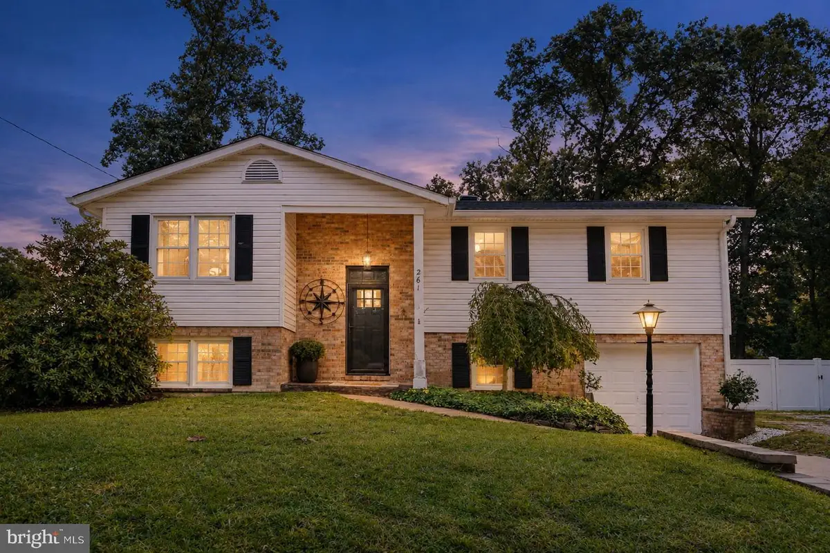 261 Magothy Bridge Rd, Pasadena, MD 21122 - #1