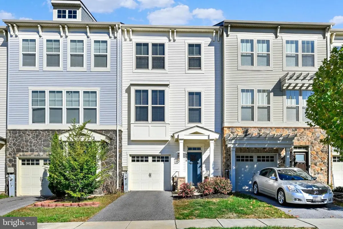 734 Rollins Ln, Glen Burnie, MD 21060 - #1