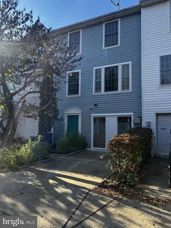 2 Juliana Cir W, ANNAPOLIS, MD 21401