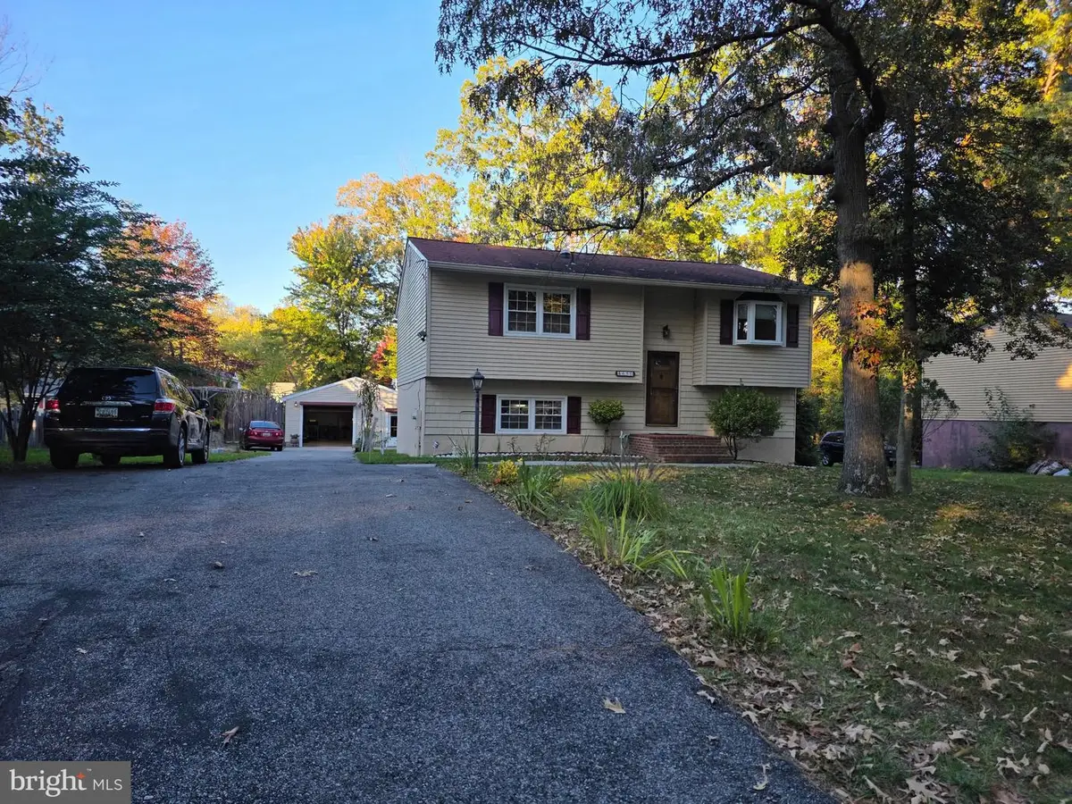 650 Cedar Dr, Pasadena, MD 21122 - #1