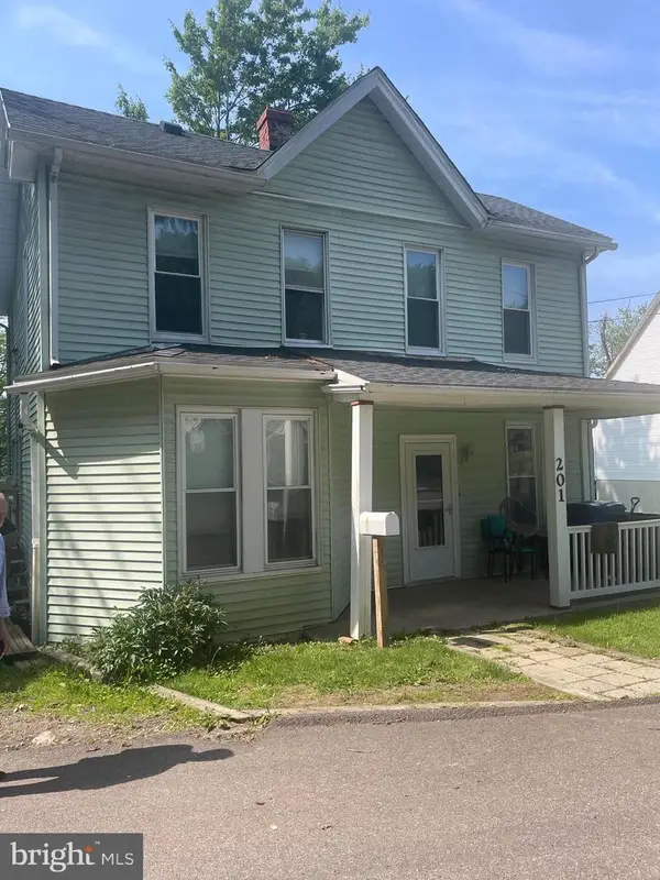 201 Bowery St, FROSTBURG, MD 21532