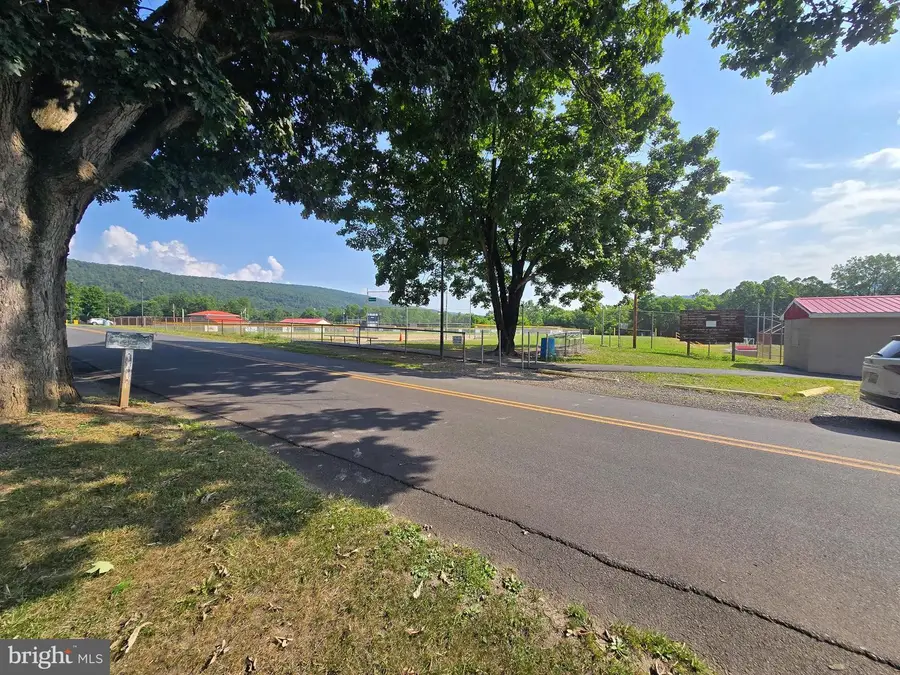 12706 Darrows Ave, Cresaptown, MD 21502 - Image #3