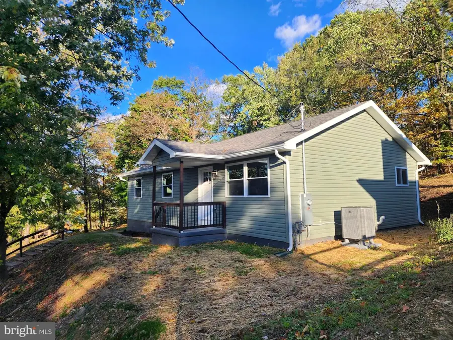 1016 Brown Ave, Cumberland, MD 21502 - Image #2