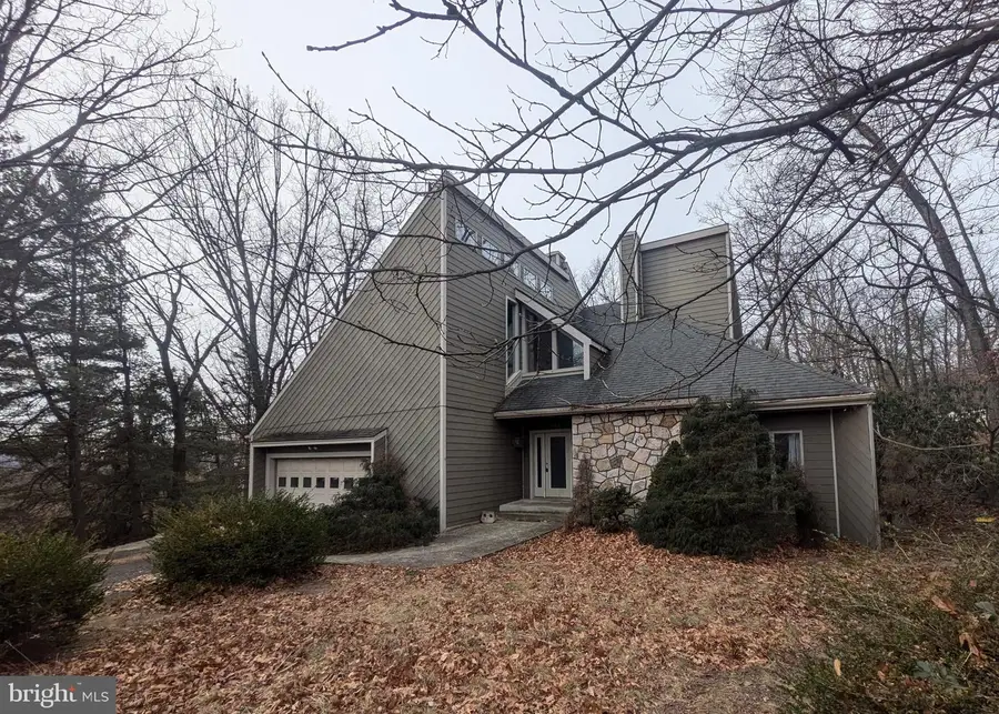 933 Growden Ter, Cumberland, MD 21502 - Image #2