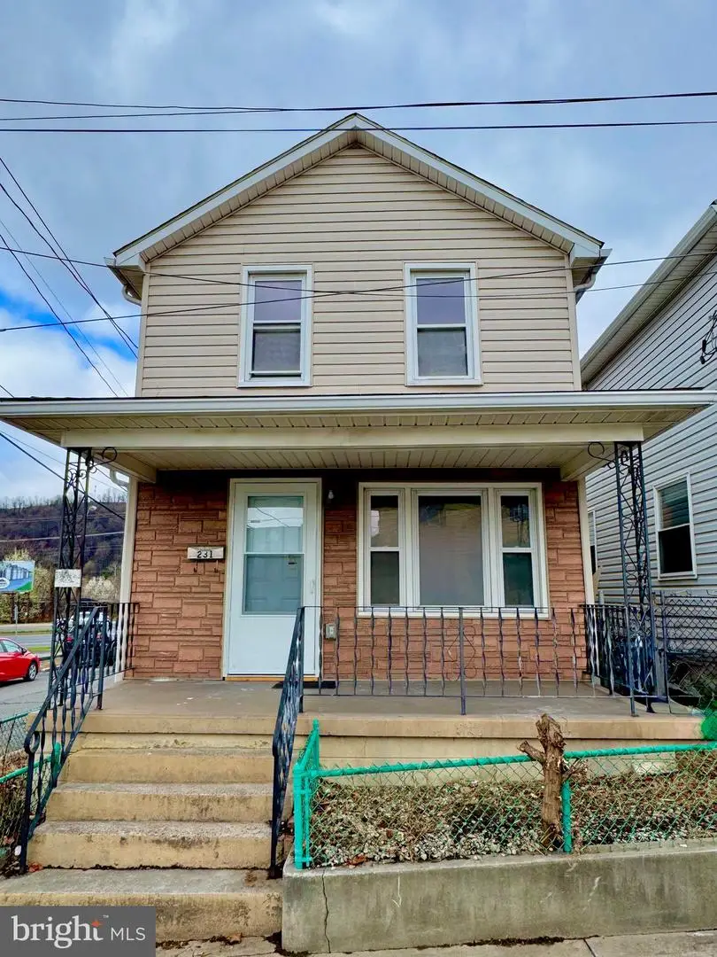 231 Oak St, Cumberland, MD 21502 - #1