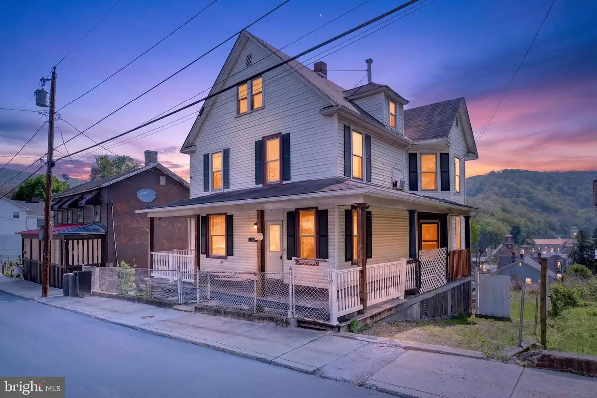 306 Hammond St, Westernport, MD 21562 - #1