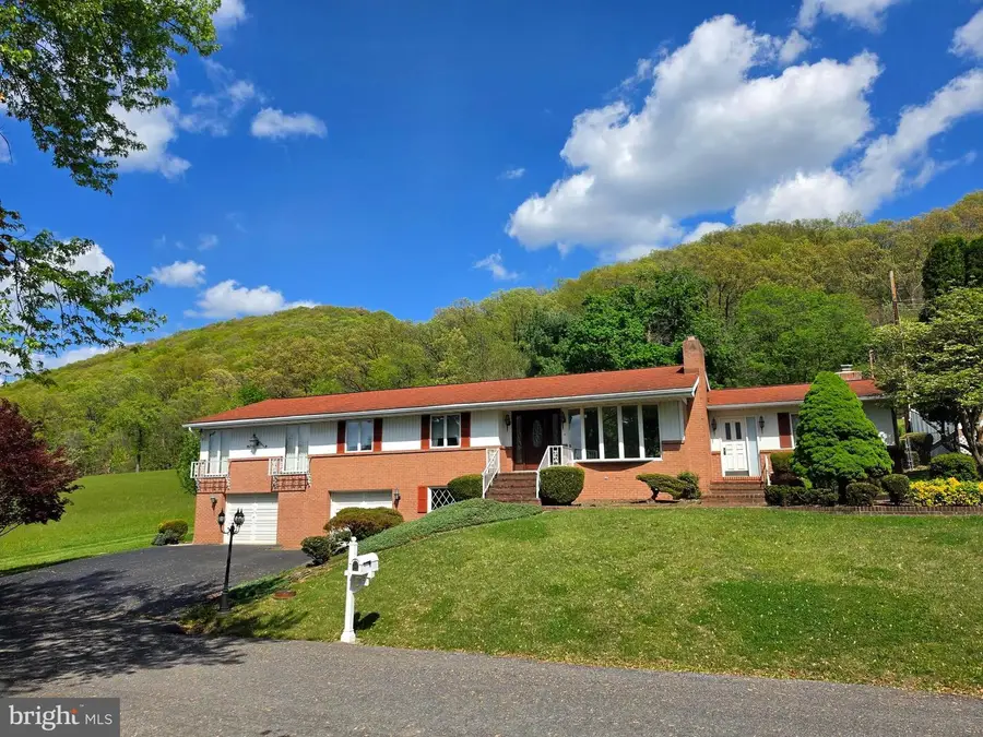 13710 Cardinal Dr Se, Cumberland, MD 21502 - #2