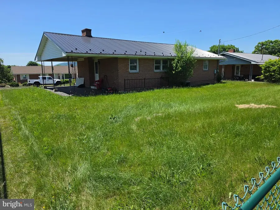1426 Laurel Ct, Cumberland, MD 21502 - #3