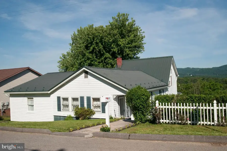 607 Leiper St, Cumberland, MD 21502 - #2
