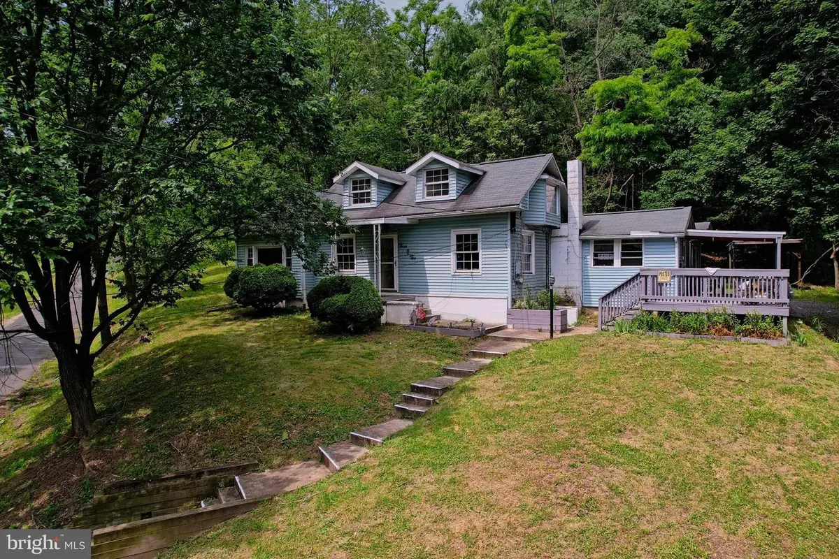 302 Wills Creek Ave, Cumberland, MD 21502 - #1