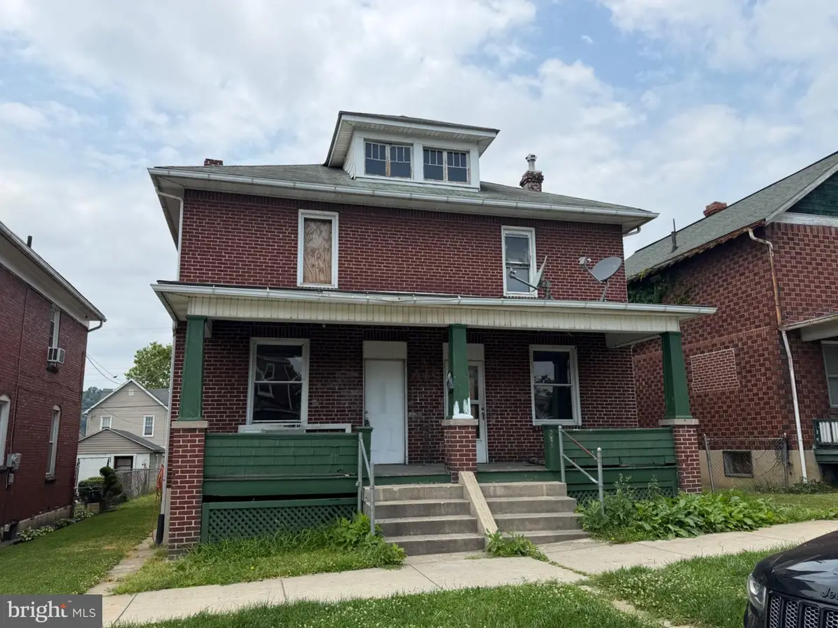 211 Pennsylvania Ave, Cumberland, MD 21502 - #1