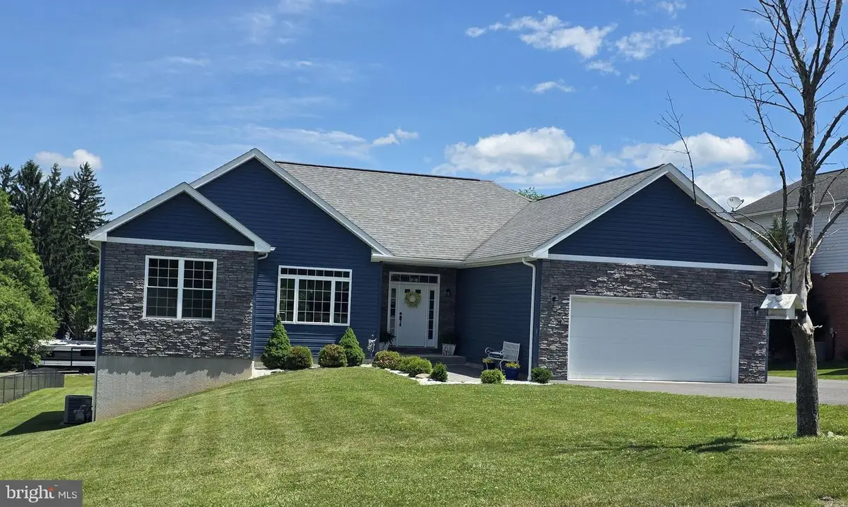 83 Graham St, Frostburg, MD 21532 - #1