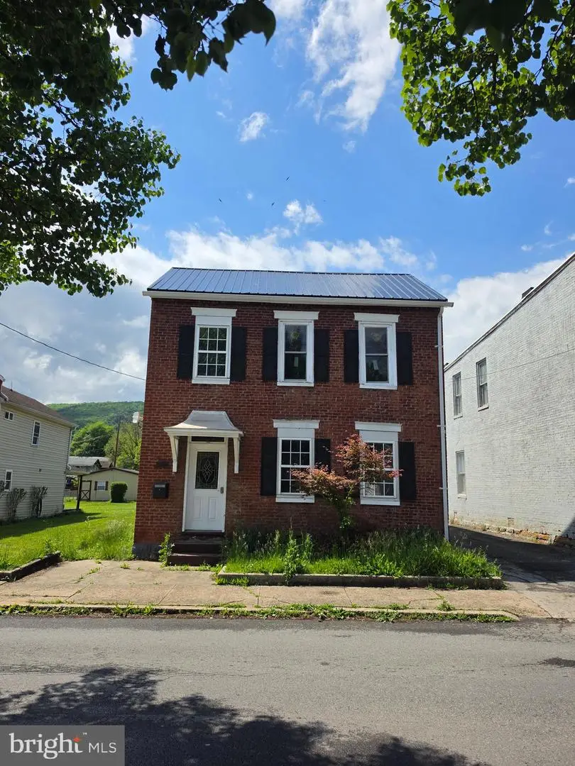 216 Valley St, Cumberland, MD 21502 - #2