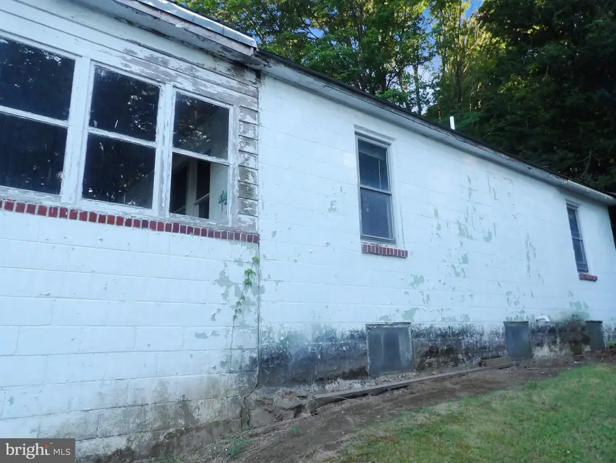 10613 Laurel Hill Dr Sw, Frostburg, MD 21532 - #2
