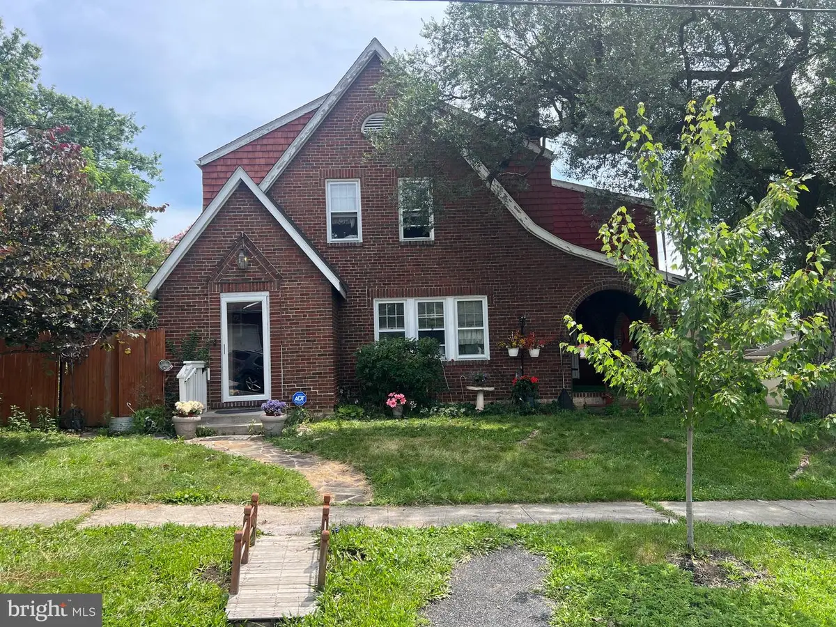 902 Hill Top Dr, Cumberland, MD 21502 - #1
