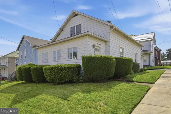 86 Oak St, FROSTBURG, MD 21532