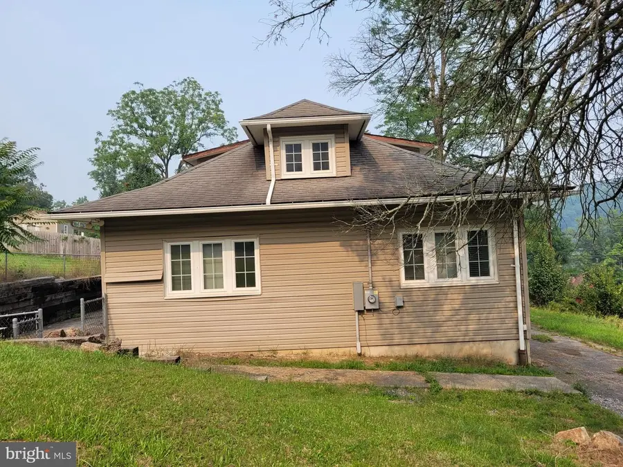 885 Braddock Rd, Cumberland, MD 21502 - #2