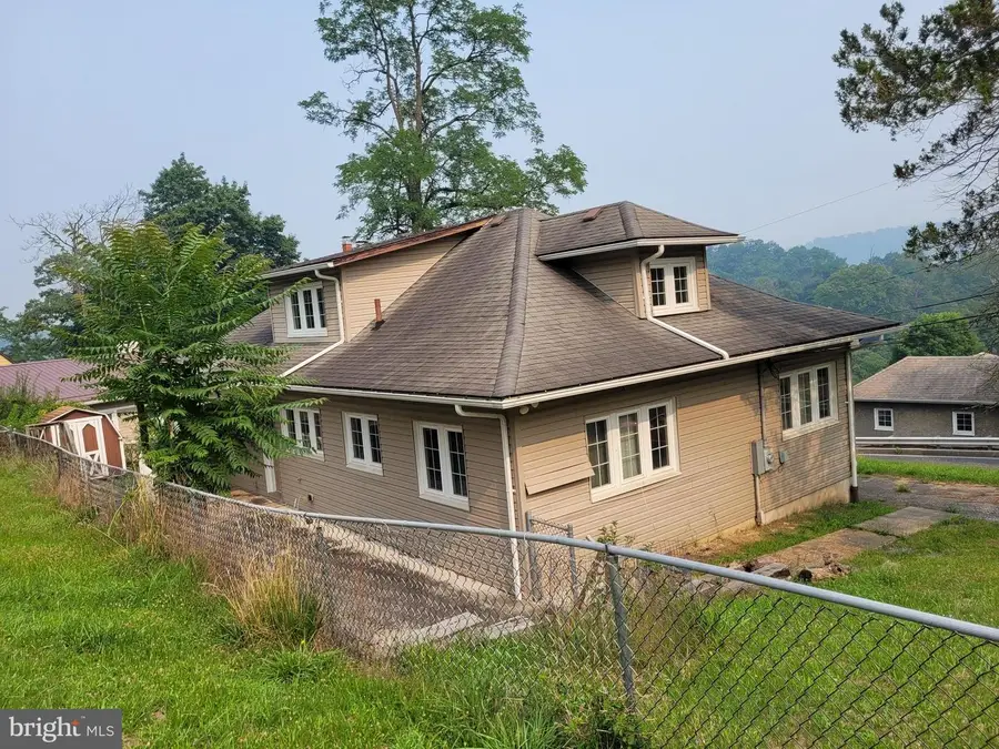 885 Braddock Rd, Cumberland, MD 21502 - #3