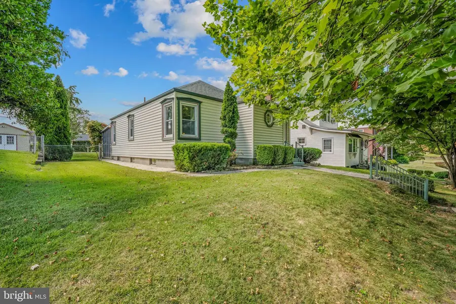 405 Caroline St, Cumberland, MD 21502 - #3