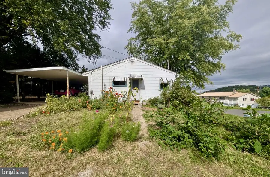 12115 Bowling St, Cumberland, MD 21502 - #2