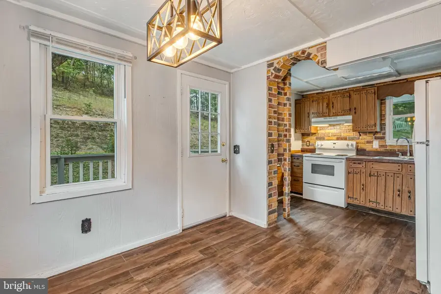 710 Golden Ln, Cumberland, MD 21502 - #2