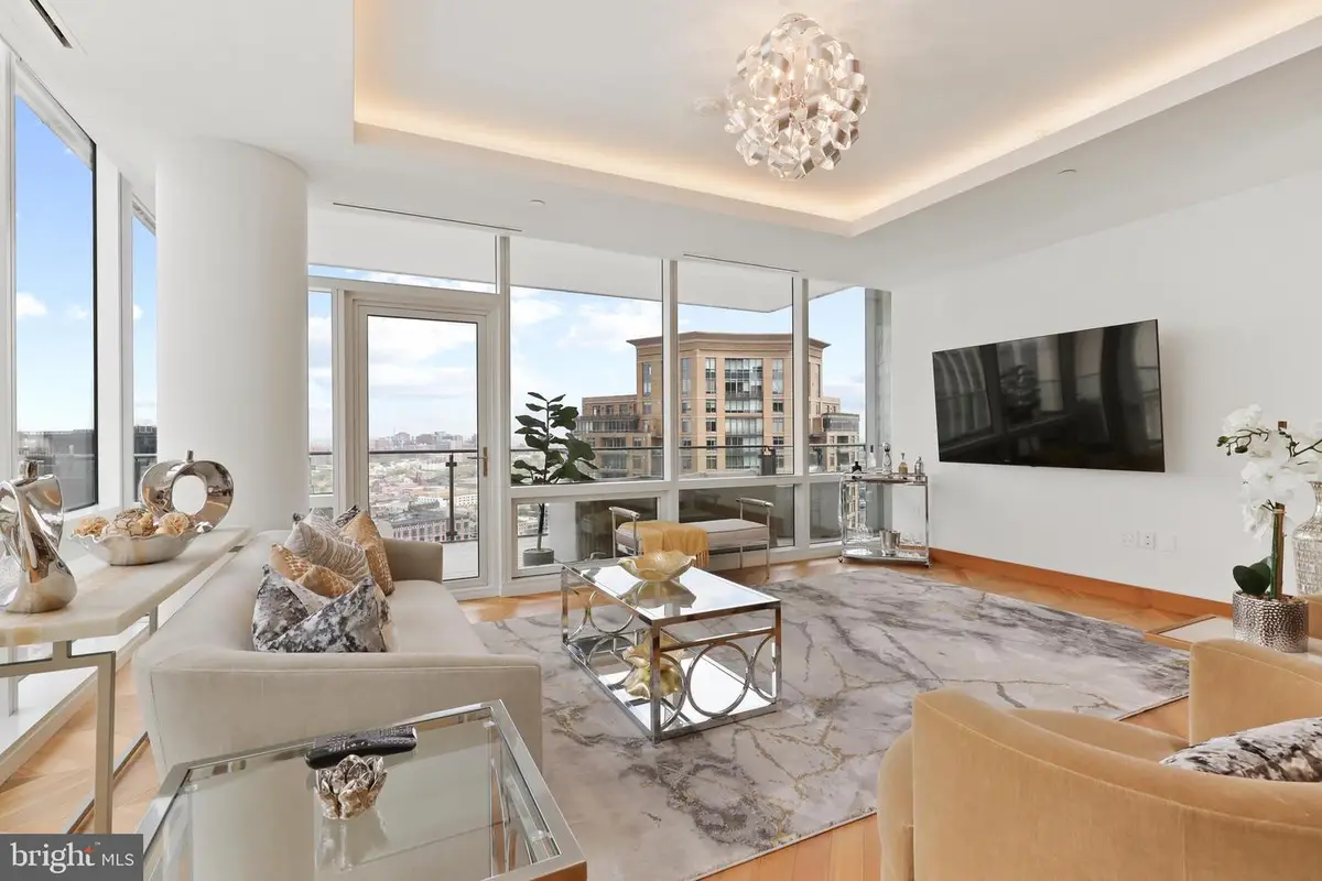 300 International Dr #2403, Baltimore, MD 21202 - Image #1