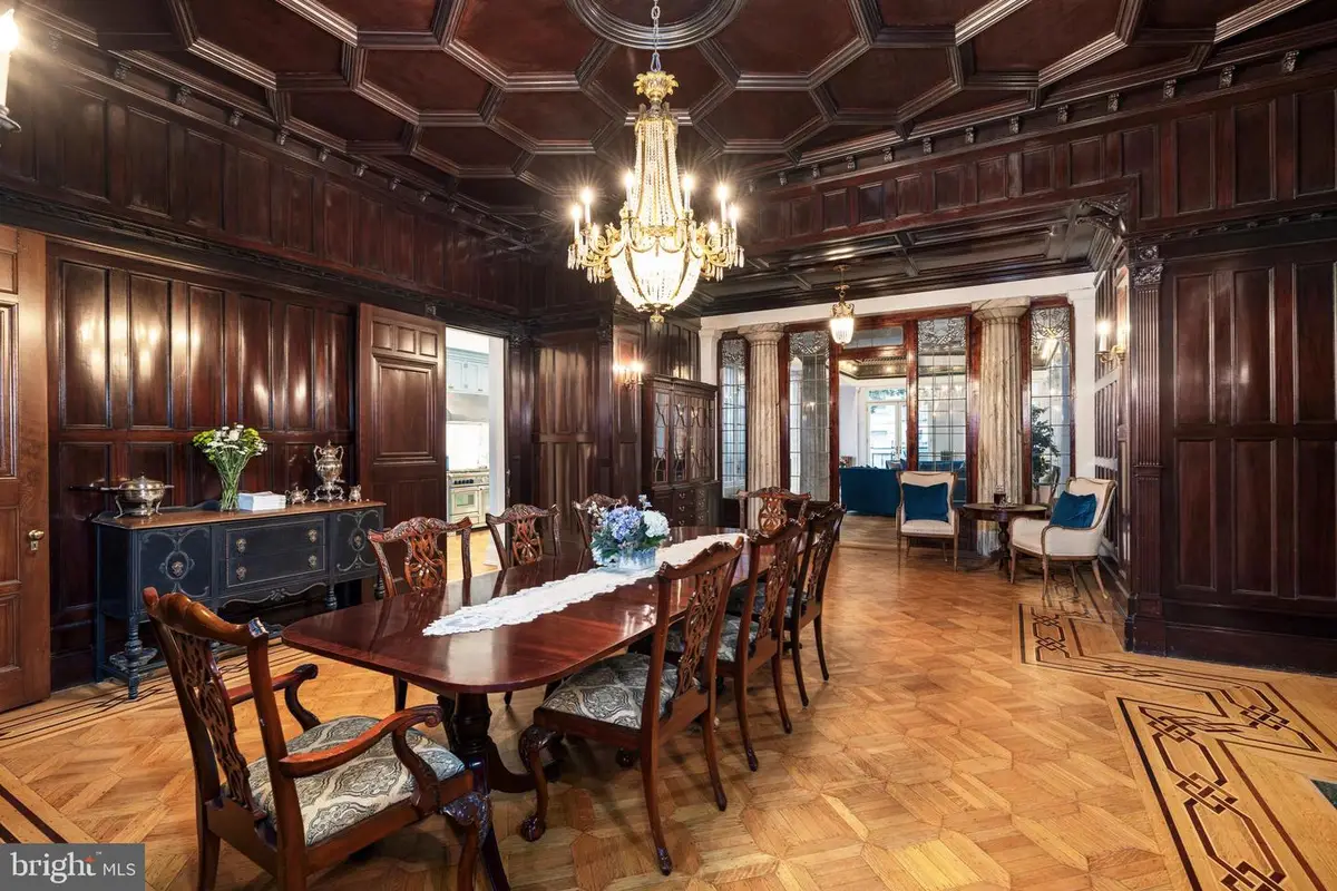 829 Park Ave, Baltimore, MD 21201 - Image #1