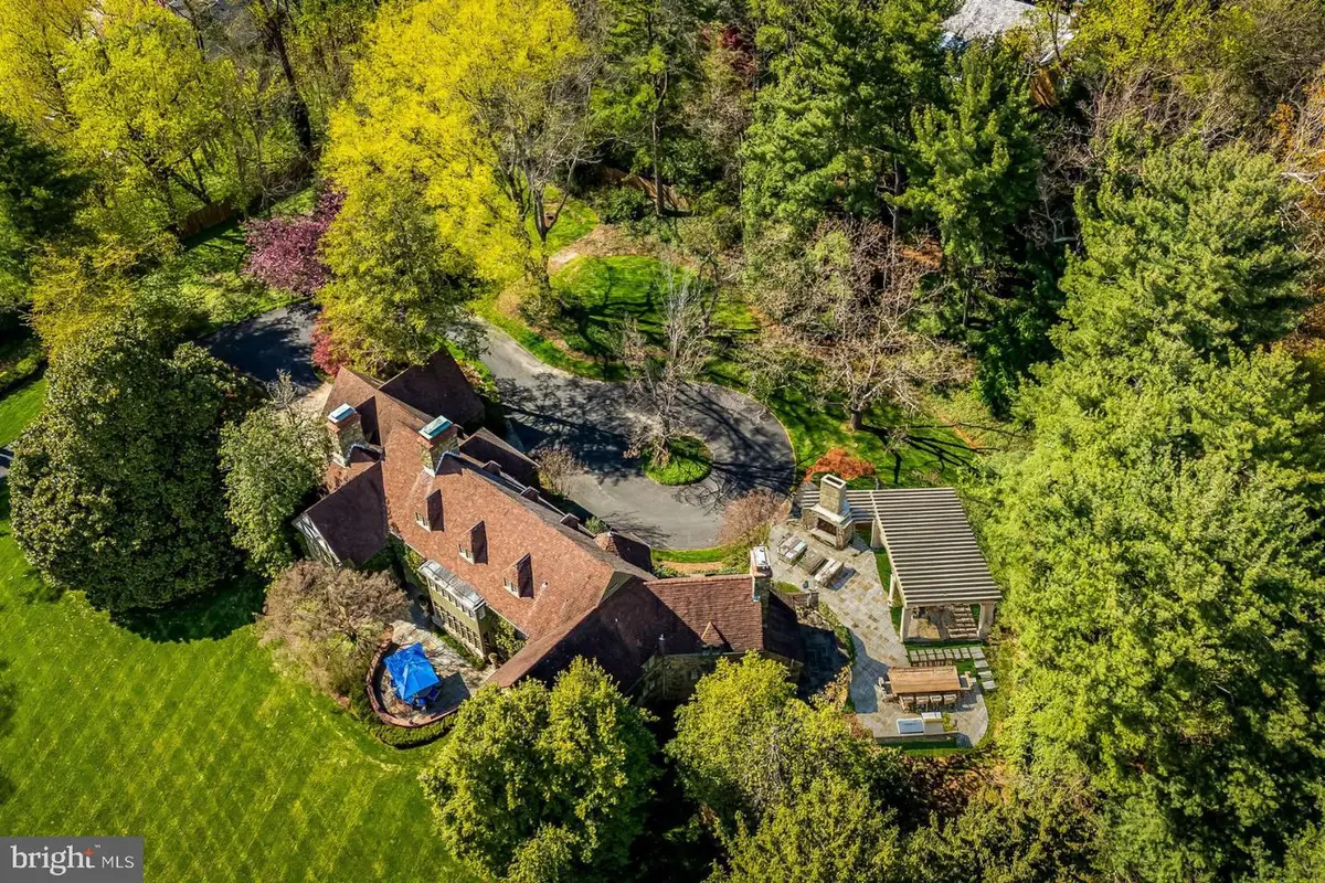 102 Cotswold Rd, Baltimore, MD 21210 - Image #1