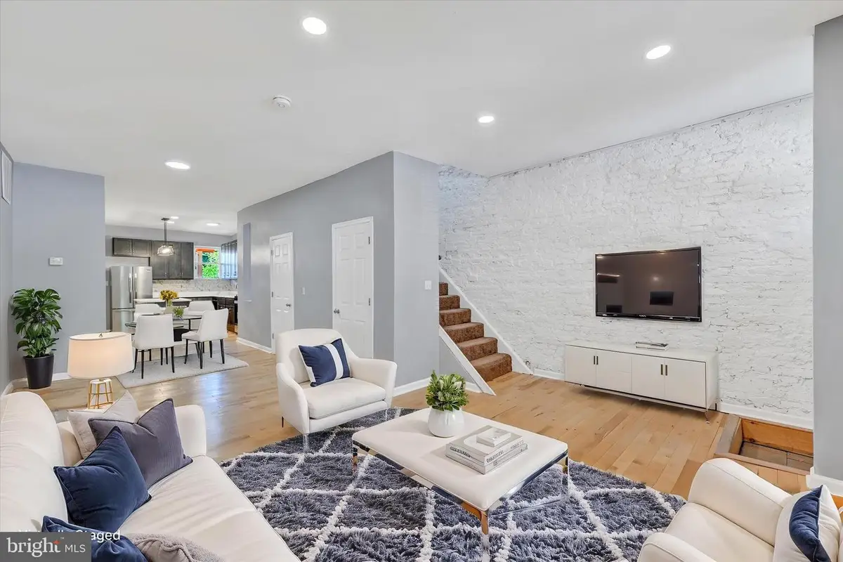 327 E 24th St, Baltimore, MD 21218 - Image #1