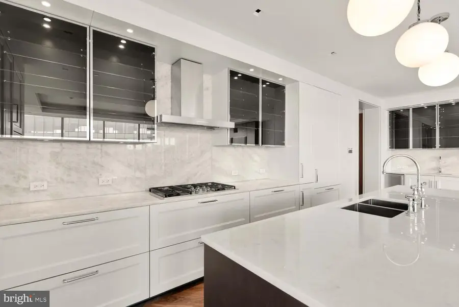 300 International Dr #1904, Baltimore, MD 21202 - Image #2