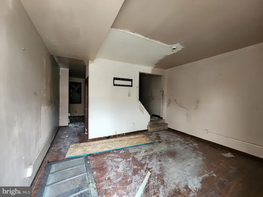 2221 Cedley St, Baltimore, MD 21230 - Image #3