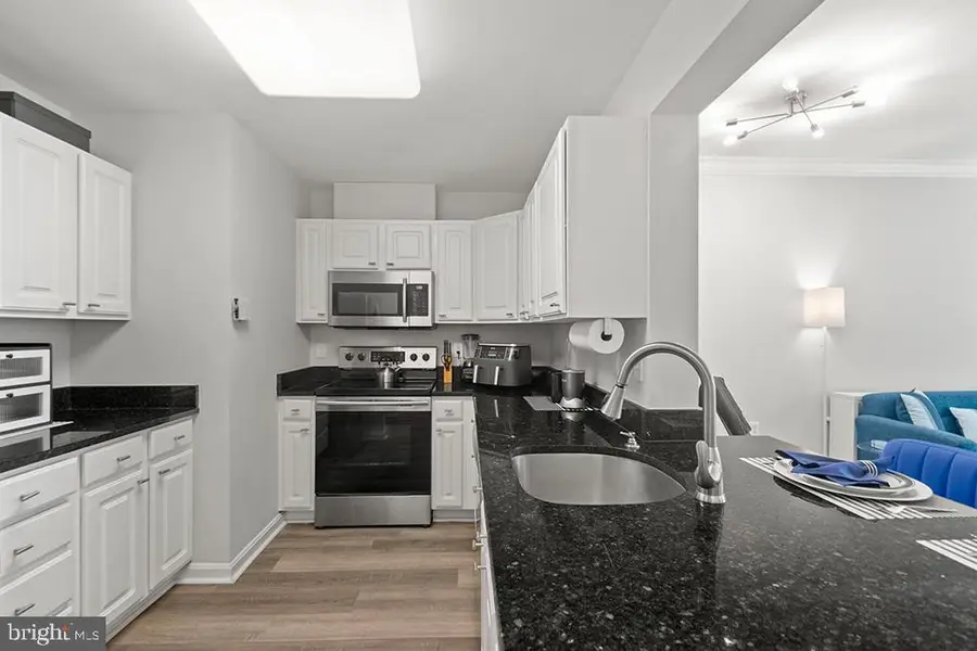 23 Pierside Dr #326, Baltimore, MD 21230 - Image #2