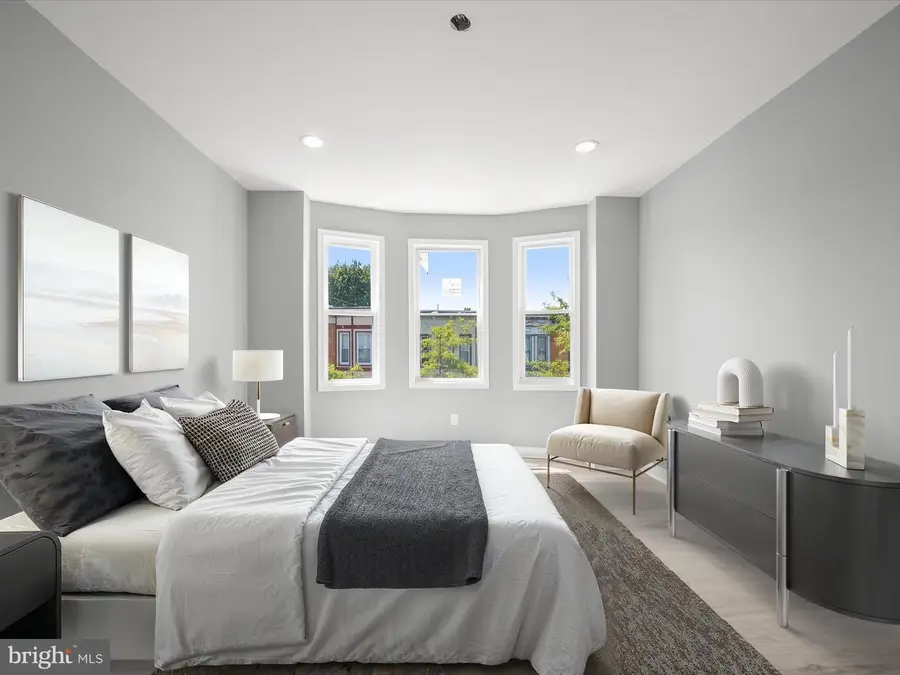 405 S Newkirk St, Baltimore, MD 21224 - Image #2