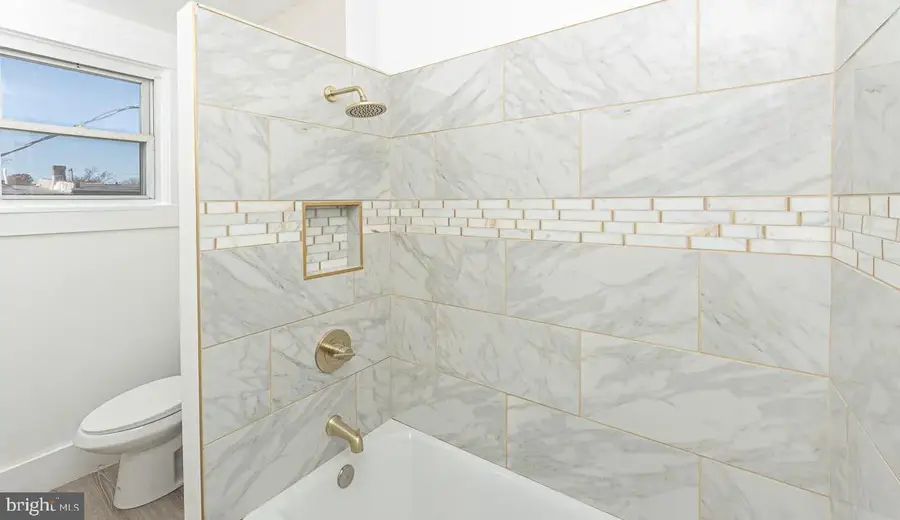 22 N Ellamont St, Baltimore, MD 21229 - Image #3