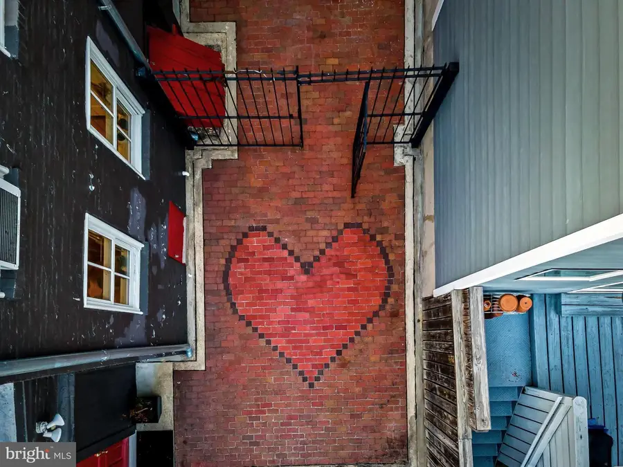 337 E Hamburg St, Baltimore, MD 21230 - Image #2