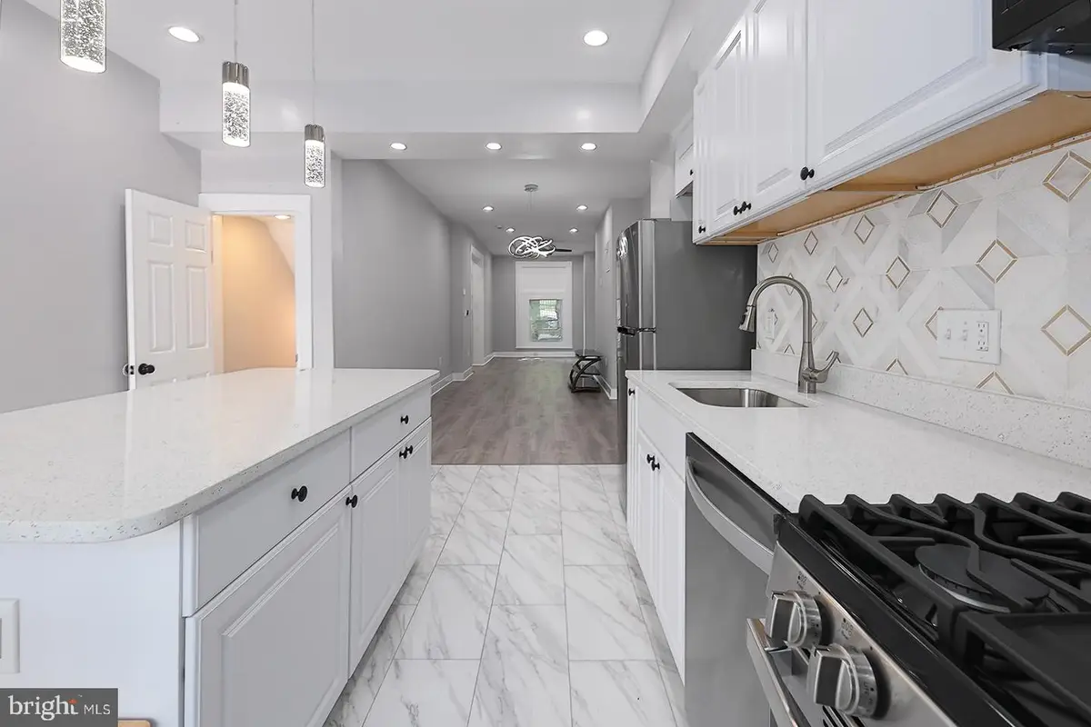 538 N Lakewood Ave, Baltimore, MD 21205 - Image #1