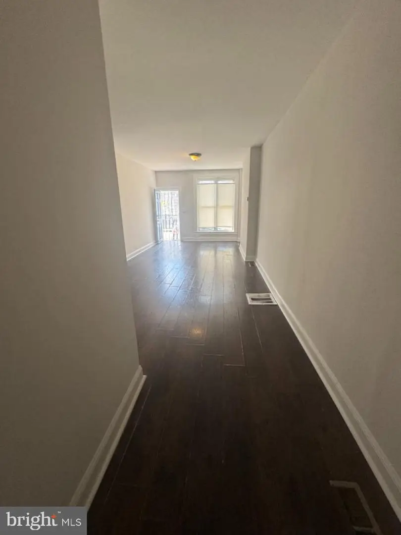 5 S Conkling St, Baltimore, MD 21224 - Image #2