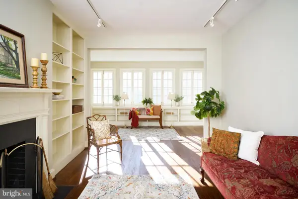 221 Stony Run Ln #j2, BALTIMORE, MD 21210