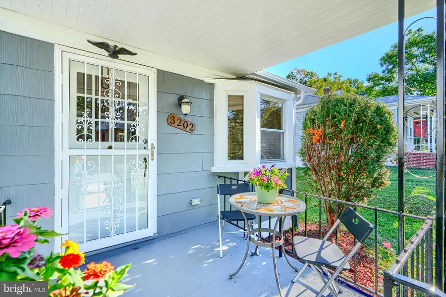 3202 Cedarhurst Rd, Baltimore, MD 21214 - Image #2